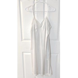 VanityFair White Lace Nightgown Size: 38